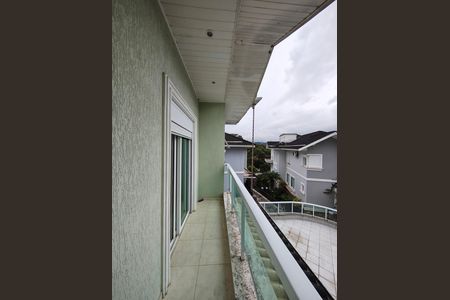 Casa de condomínio à venda com 637m², 3 quartos e 5 vagasSacada da suíte 3