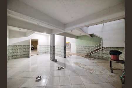 Casa de condomínio à venda com 637m², 3 quartos e 5 vagasQuintal