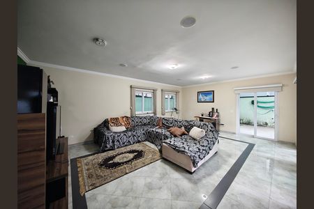 Casa de condomínio à venda com 637m², 3 quartos e 5 vagasSala