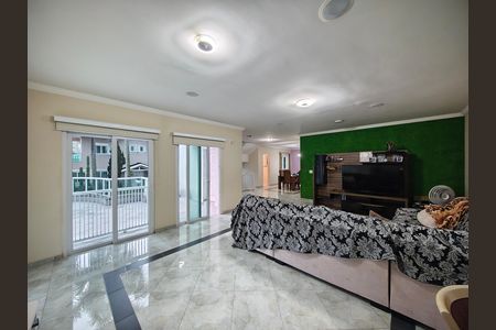 Casa de condomínio à venda com 637m², 3 quartos e 5 vagasSala
