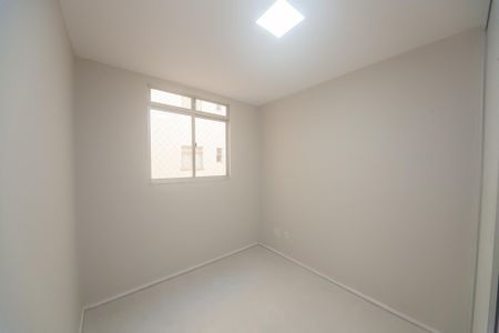 quarto 1 de apartamento para alugar com 3 quartos, 80m² em Buritis, Belo Horizonte