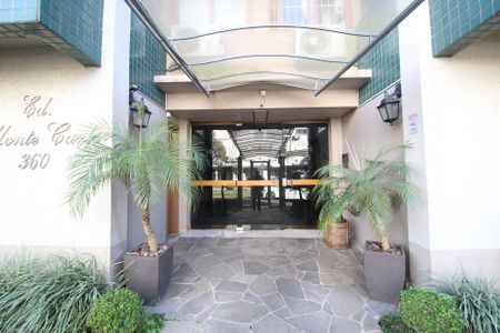 Fachada do bloco de apartamento à venda com 3 quartos, 80m² em Jardim São Pedro, Porto Alegre