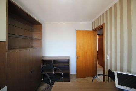 Apartamento à venda com 80m², 3 quartos e 2 vagasQuarto 3