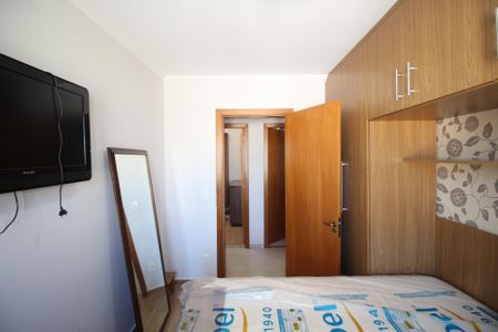 Apartamento à venda com 80m², 3 quartos e 2 vagasQuarto 2