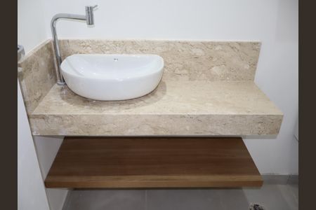 Apartamento à venda com 91m², 2 quartos e 2 vagasBanheiro