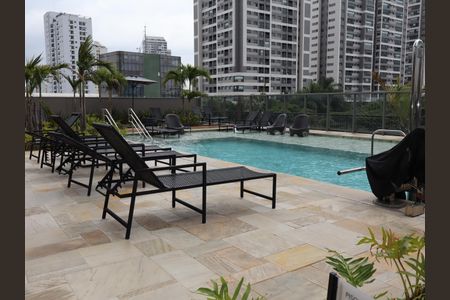 Apartamento à venda com 91m², 2 quartos e 2 vagasÁrea comum - Piscina