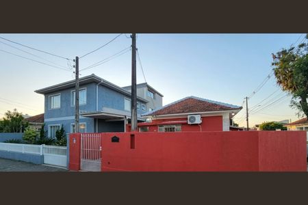 Casa para alugar com 160m², 2 quartos e 3 vagasFachada