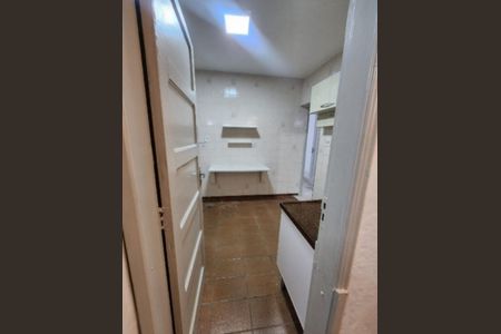 Banheiro de casa para alugar com 2 quartos, 160m² em Saboó, Santos