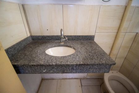 Apartamento para alugar com 70m², 3 quartos e sem vagaBanheiro