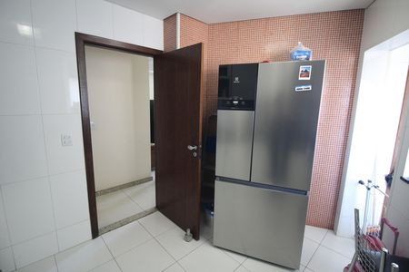 Apartamento para alugar com 100m², 3 quartos e 2 vagasCozinha e Área de Serviço