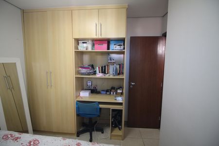 Apartamento para alugar com 100m², 3 quartos e 2 vagasQuarto 3