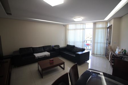 Sala de apartamento à venda com 3 quartos, 100m² em Eldorado, Contagem