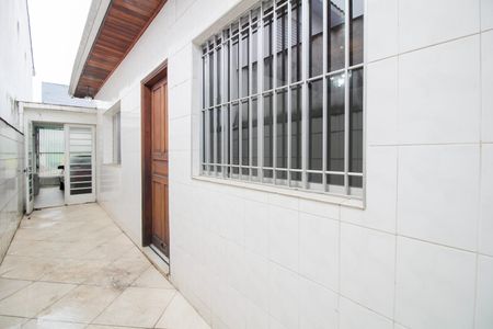 Casa de condomínio à venda com 115m², 2 quartos e 1 vagaQuintal