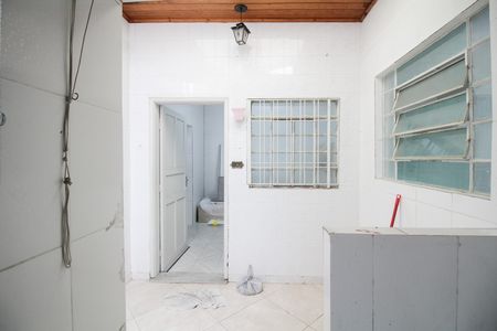 Casa de condomínio à venda com 115m², 2 quartos e 1 vagaÁrea de Serviço e Quintal