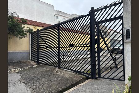 Casa de condomínio à venda com 115m², 2 quartos e 1 vagaFachada