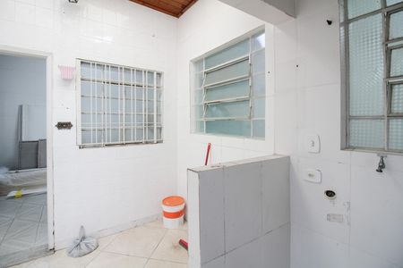 Casa de condomínio à venda com 115m², 2 quartos e 1 vagaÁrea de Serviço e Quintal