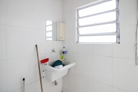 Casa de condomínio à venda com 115m², 2 quartos e 1 vagaÁrea de Serviço e Quintal