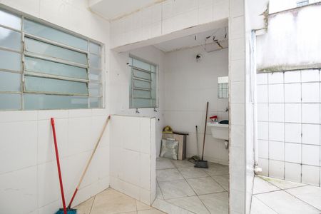 Casa de condomínio à venda com 115m², 2 quartos e 1 vagaÁrea de Serviço e Quintal