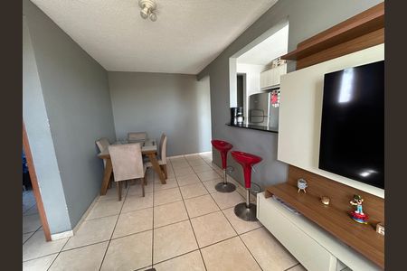 Sala de apartamento para alugar com 2 quartos, 48m² em Pavuna, Nilópolis