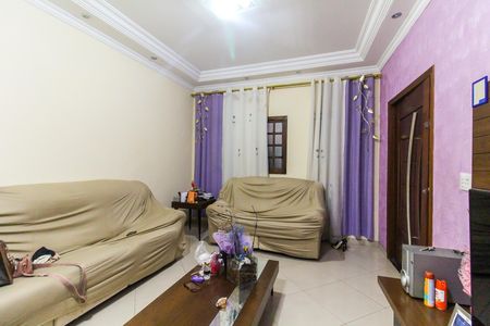 Casa para alugar com 336m², 3 quartos e 2 vagasSala