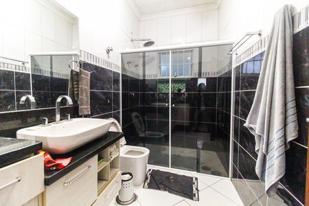 Casa para alugar com 336m², 3 quartos e 2 vagasBanheiro da Suíte