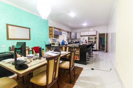 Casa para alugar com 336m², 3 quartos e 2 vagasCozinha