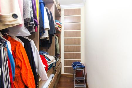 Casa para alugar com 336m², 3 quartos e 2 vagasCloset da suíte