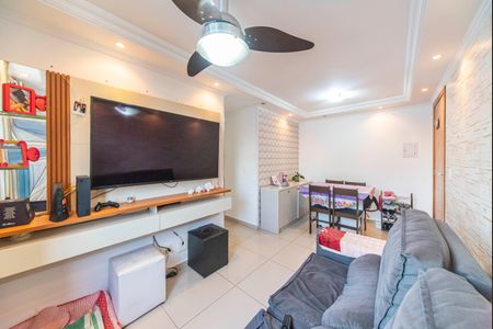 Sala de apartamento à venda com 2 quartos, 45m² em Vila Aquilino, Santo André