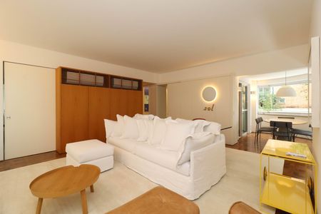 Apartamento para alugar com 110m², 2 quartos e 2 vagasSala