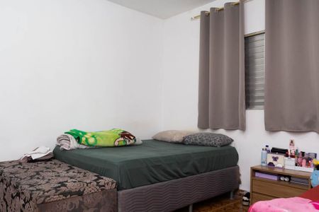 Casa à venda com 3 quartos, 180m² em Cidade São Mateus, São Paulo