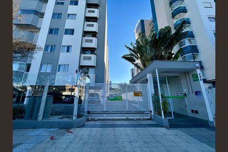 Apartamento para alugar com 105m², 3 quartos e 2 vagasFachada