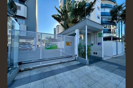 Apartamento para alugar com 105m², 3 quartos e 2 vagasFachada