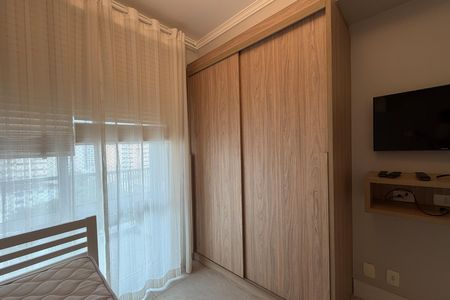 Quarto de apartamento para alugar com 2 quartos, 90m² em Gonzaga, Santos