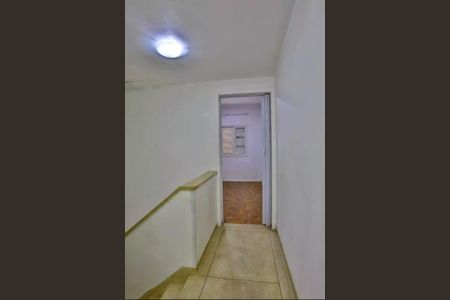 Casa à venda com 90m², 2 quartos e 1 vagaCorredor