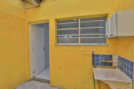 Casa à venda com 90m², 2 quartos e 1 vagaÁrea de Serviço