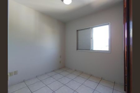 Quarto de apartamento para alugar com 3 quartos, 90m² em Planalto, Uberlândia