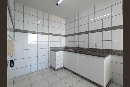 Cozinha de apartamento para alugar com 3 quartos, 90m² em Planalto, Uberlândia