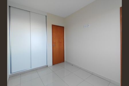 Quarto de apartamento para alugar com 1 quarto, 48m² em Tubalina, Uberlândia