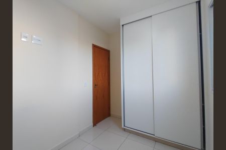 Quarto de apartamento para alugar com 1 quarto, 48m² em Tubalina, Uberlândia