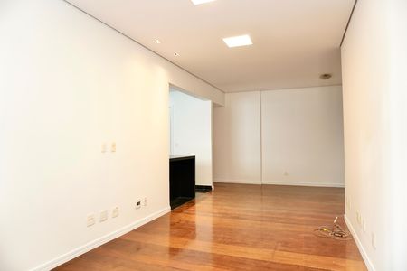 Sala  de apartamento à venda com 3 quartos, 105m² em Estoril, Belo Horizonte