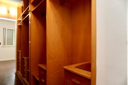 Suíte - Closet  de apartamento à venda com 3 quartos, 105m² em Estoril, Belo Horizonte