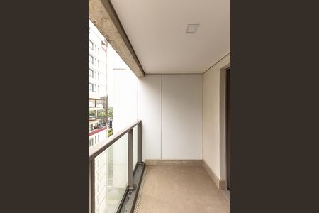 Apartamento à venda com 49m², 1 quarto e 1 vaga Apartamento à venda com 49m², 1 quarto e 1 vagaVaranda