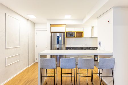 Apartamento à venda com 45m², 1 quarto e 1 vaga Apartamento à venda com 45m², 1 quarto e 1 vagaSala