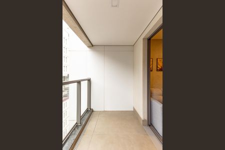 Apartamento à venda com 45m², 1 quarto e 1 vaga Apartamento à venda com 45m², 1 quarto e 1 vagaVaranda