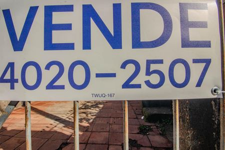 Plaquinha de casa à venda com 3 quartos, 30m² em Sarandi, Porto Alegre