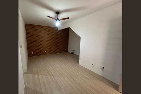 Sala de apartamento para alugar com 2 quartos, 55m² em Quintino Bocaiúva, Rio de Janeiro