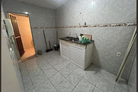 Cozinha de apartamento para alugar com 2 quartos, 55m² em Quintino Bocaiúva, Rio de Janeiro