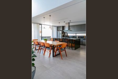 Casa de condomínio à venda com 407m², 4 quartos e 6 vagas Casa de condomínio à venda com 407m², 4 quartos e 6 vagasFoto 04