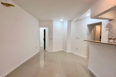 Sala  de apartamento à venda com 1 quarto, 40m² em Copacabana, Rio de Janeiro
