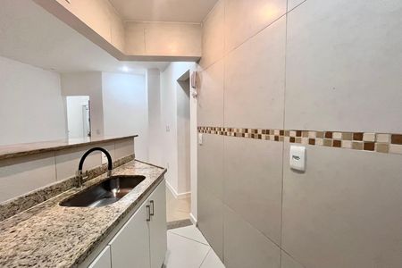 Cozinha de apartamento à venda com 1 quarto, 40m² em Copacabana, Rio de Janeiro